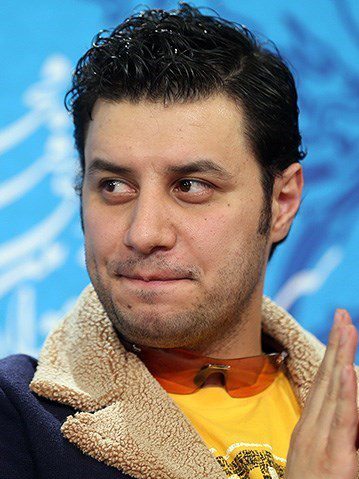 جواد عزتی